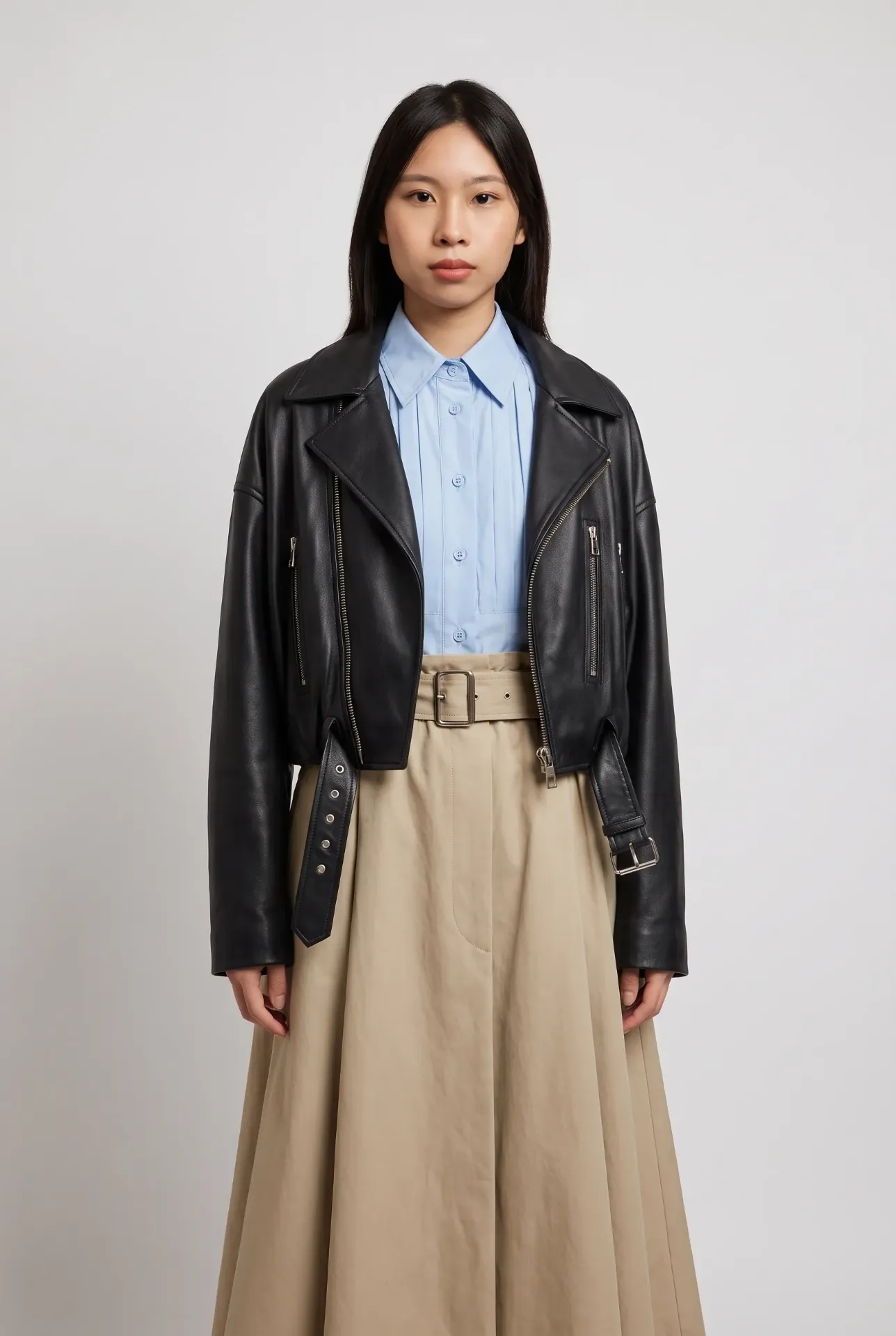 デートにぴったりのトレンディな服。